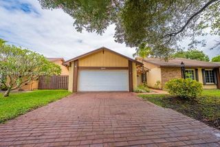 5501 SW 147th Pl, Miami, FL 33185