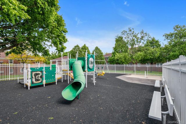 226-25 Union Turnpike A, Oakland Gardens, NY 11364