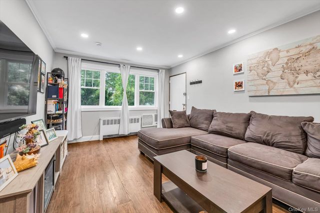 226-25 Union Turnpike A, Oakland Gardens, NY 11364