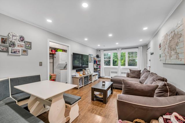 226-25 Union Turnpike A, Oakland Gardens, NY 11364