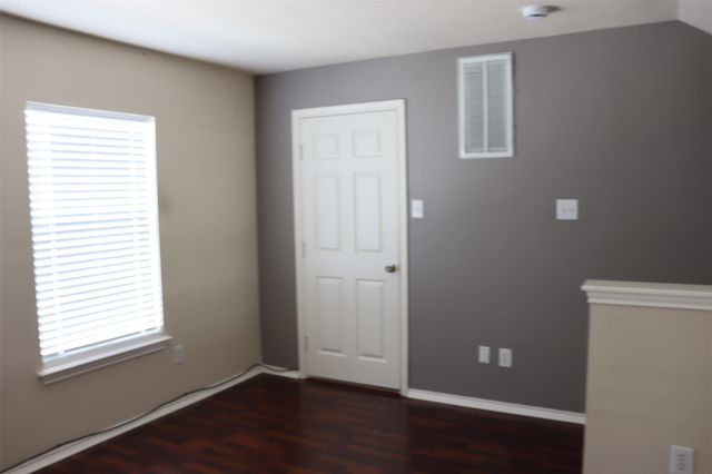 7007 Woodridge Square Drive, Houston, TX 77087