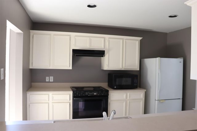 7007 Woodridge Square Drive, Houston, TX 77087