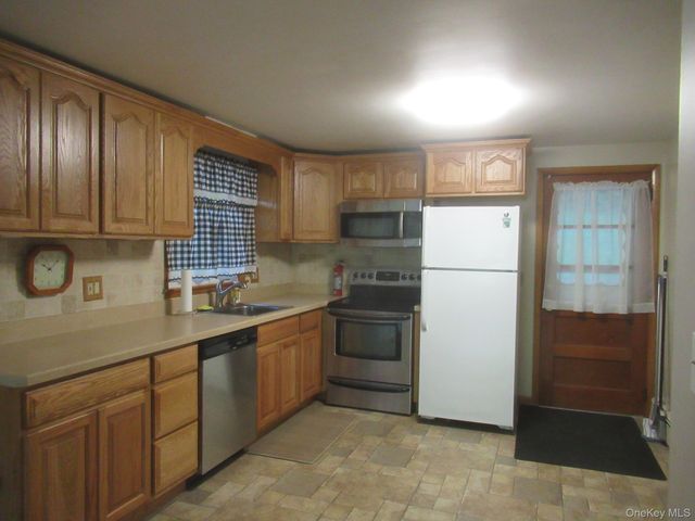 80 Greenwood Drive, Beacon, NY 12508