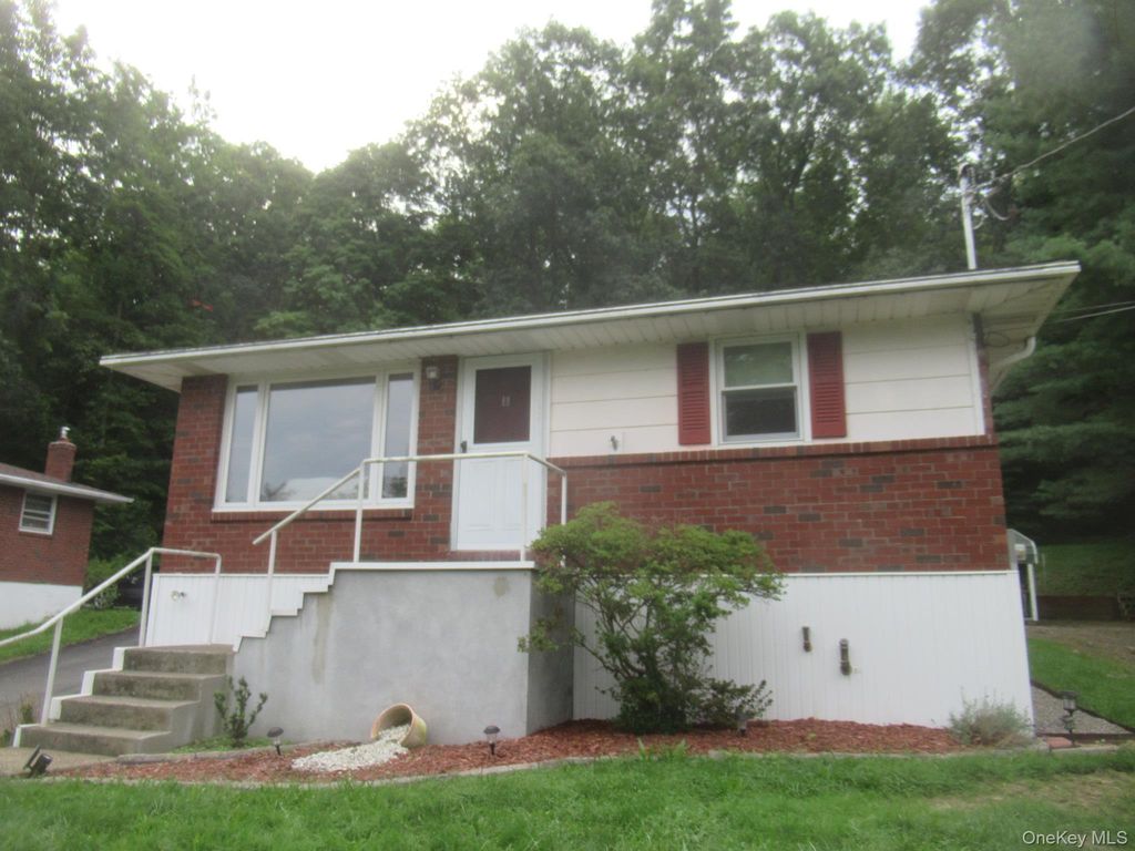 80 Greenwood Drive, Beacon, NY 12508 — exterior