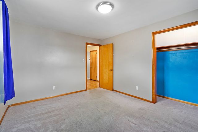 525 Giffin Avenue, Canonsburg, PA 15317