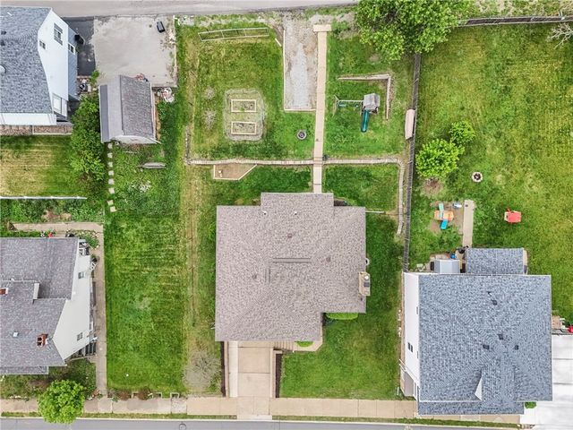 525 Giffin Avenue, Canonsburg, PA 15317
