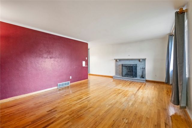 525 Giffin Avenue, Canonsburg, PA 15317