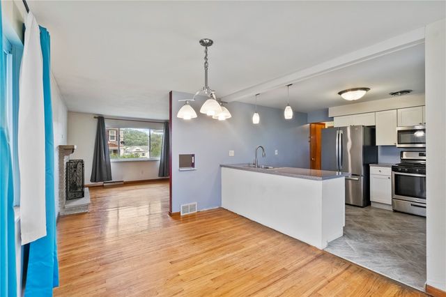 525 Giffin Avenue, Canonsburg, PA 15317