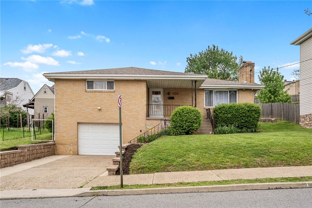 525 Giffin Avenue, Canonsburg, PA 15317
