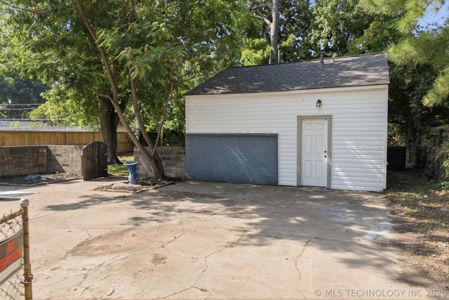 217 E 34th Street, Tulsa, OK 74105