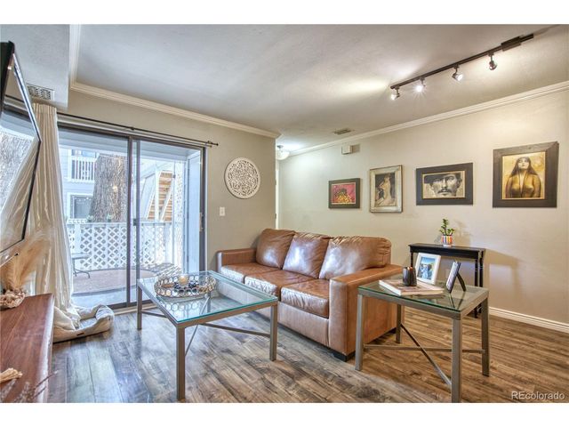 348 Collyer St 105, Longmont, CO 80501