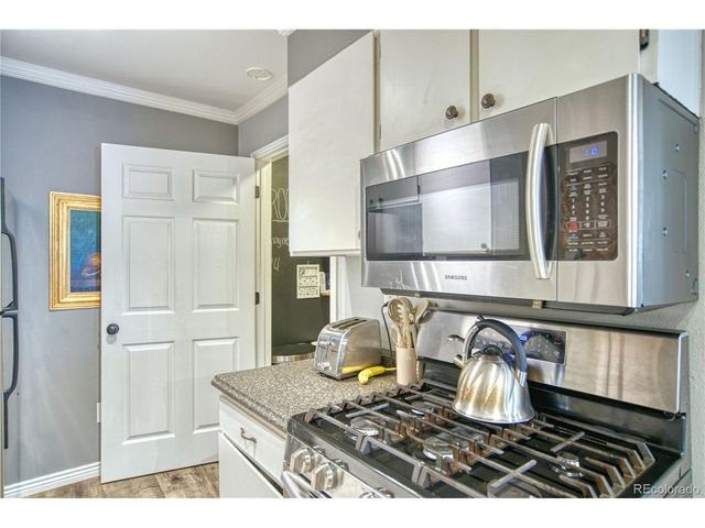 348 Collyer St 105, Longmont, CO 80501