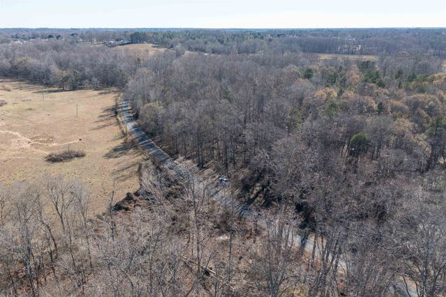 00 Woods Farm Rd., Chesnee, SC 29323