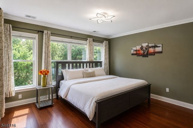 164 E Mountain Rd, Hillsborough Twp., NJ 08844