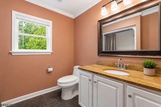 164 E Mountain Rd, Hillsborough Twp., NJ 08844
