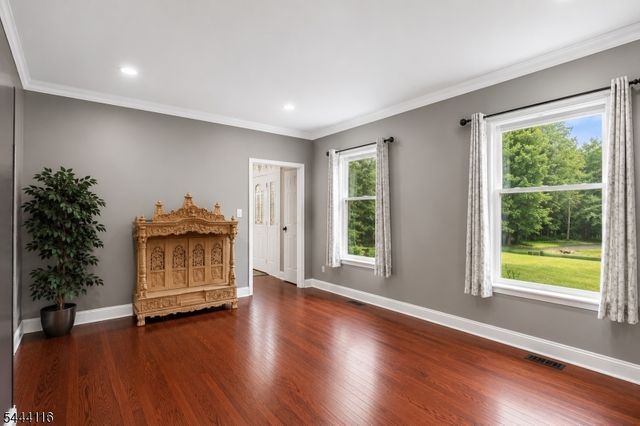 164 E Mountain Rd, Hillsborough Twp., NJ 08844