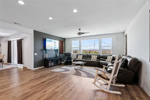 25220 Golden Maple Drive, Canyon Country, CA 91387