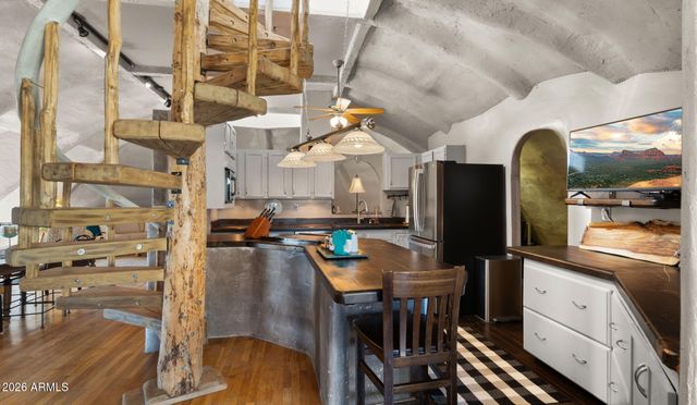 1935 E Joy Ranch Road, Phoenix, AZ 85086