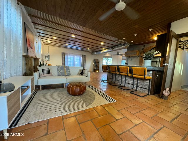 1935 E Joy Ranch Road, Phoenix, AZ 85086