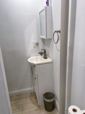 34 E Newton St. 2, Boston, MA 02118
