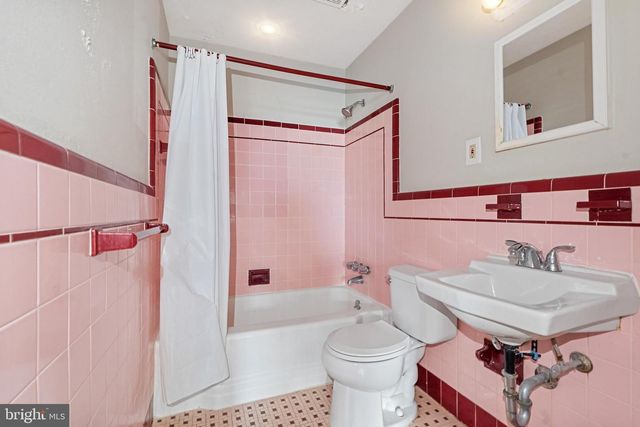 1206 SYLVAN DR, Haddon Heights, NJ 08035