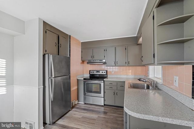 1206 SYLVAN DR, Haddon Heights, NJ 08035