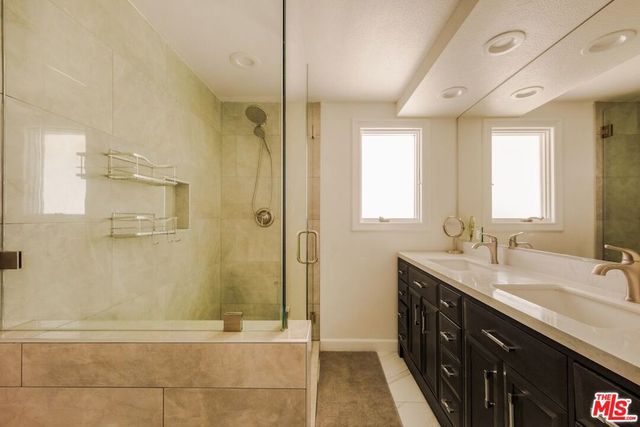 5703 Parkmor Road, Calabasas, CA 91302