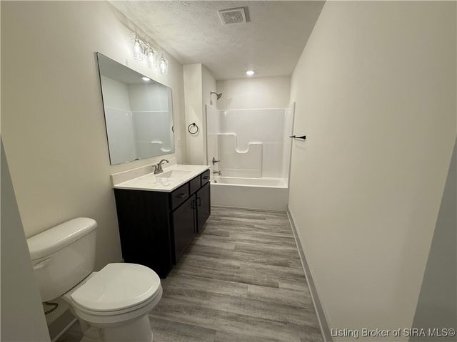 416 W 7th Street, New Albany, IN 47150