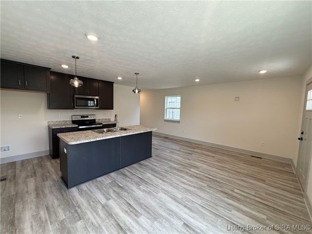 416 W 7th Street, New Albany, IN 47150