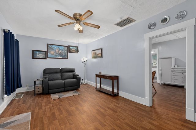 514 & 516 Montjoy Street, Falmouth, KY 41040