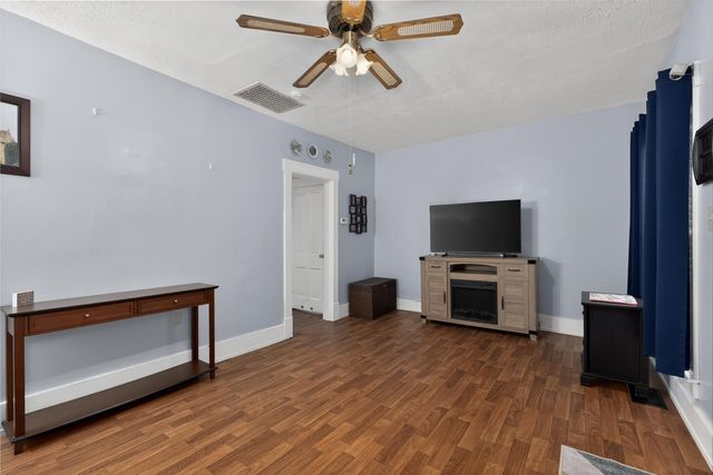 514 & 516 Montjoy Street, Falmouth, KY 41040