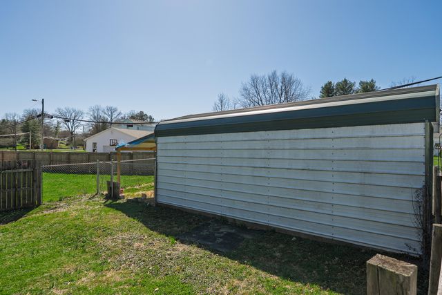 514 & 516 Montjoy Street, Falmouth, KY 41040