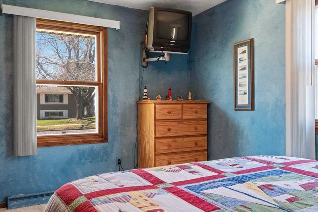 1708 N BIRCHWOOD AVENUE, Appleton, WI 54914