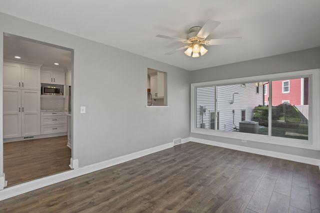6S415 Concord Road, Naperville, IL 60540