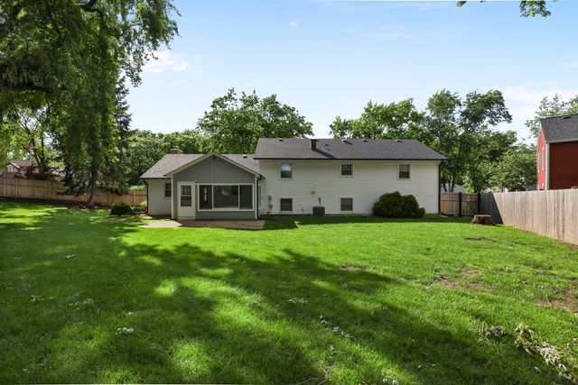 6S415 Concord Road, Naperville, IL 60540