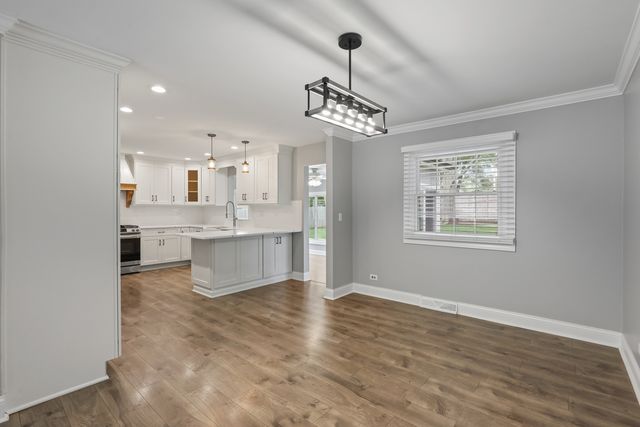 6S415 Concord Road, Naperville, IL 60540