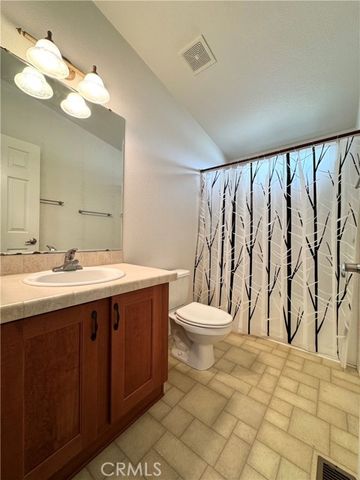 45465 25th Street 72, Lancaster, CA 93535