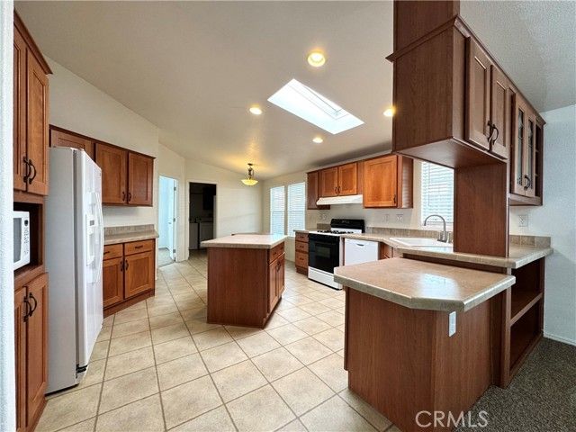 45465 25th Street 72, Lancaster, CA 93535