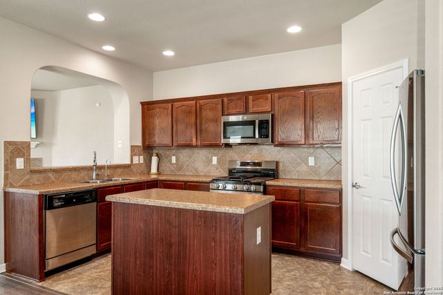 8434 Blackstone, Converse, TX 78109