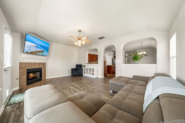 8434 Blackstone, Converse, TX 78109