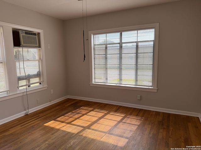 319 Harding Pl Unit 1, San Antonio, TX 78203