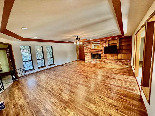 341 E Grand Teton Court, Yukon, OK 73099