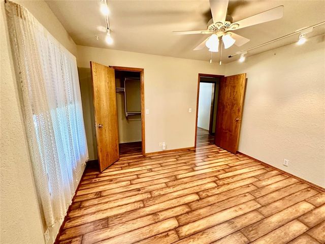 341 E Grand Teton Court, Yukon, OK 73099