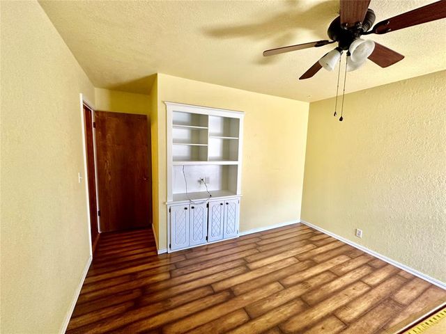 341 E Grand Teton Court, Yukon, OK 73099