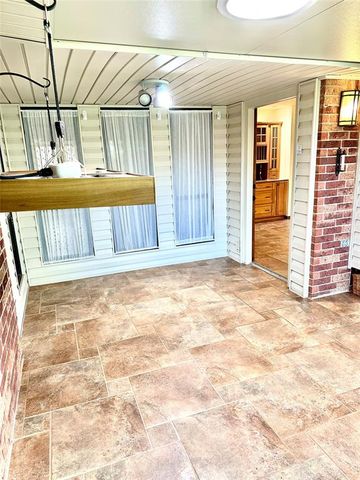 341 E Grand Teton Court, Yukon, OK 73099