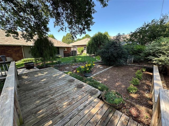 341 E Grand Teton Court, Yukon, OK 73099