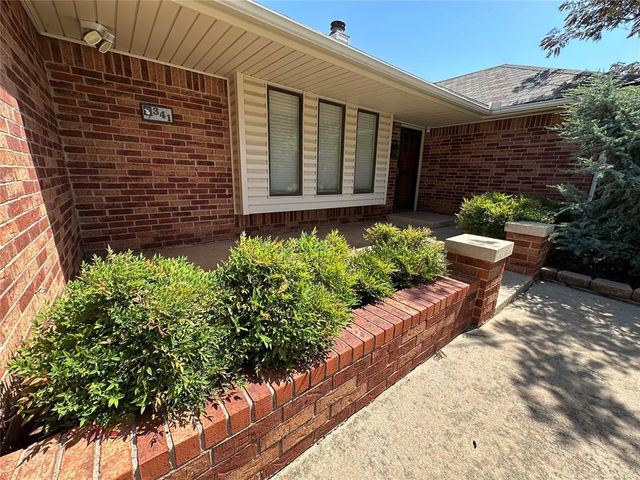 341 E Grand Teton Court, Yukon, OK 73099