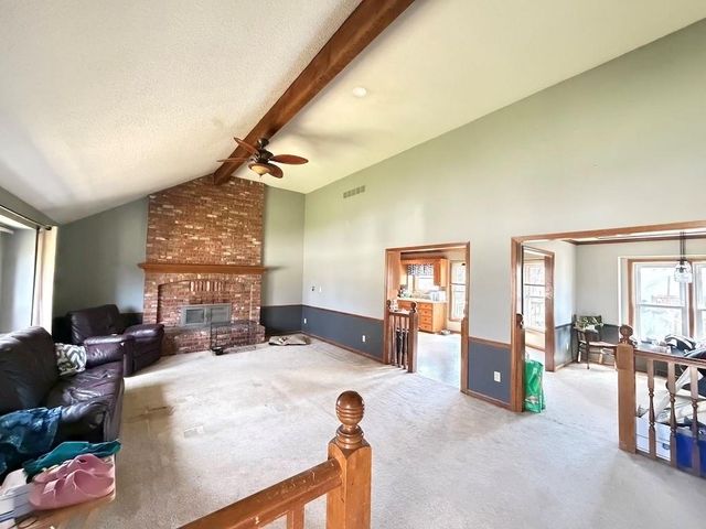 613 SE Brentwood Drive, Lee's Summit, MO 64063