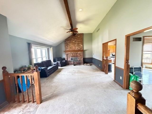 613 SE Brentwood Drive, Lee's Summit, MO 64063