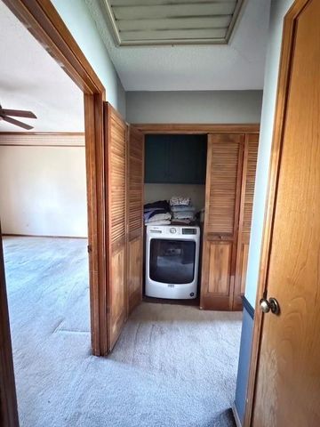 613 SE Brentwood Drive, Lee's Summit, MO 64063